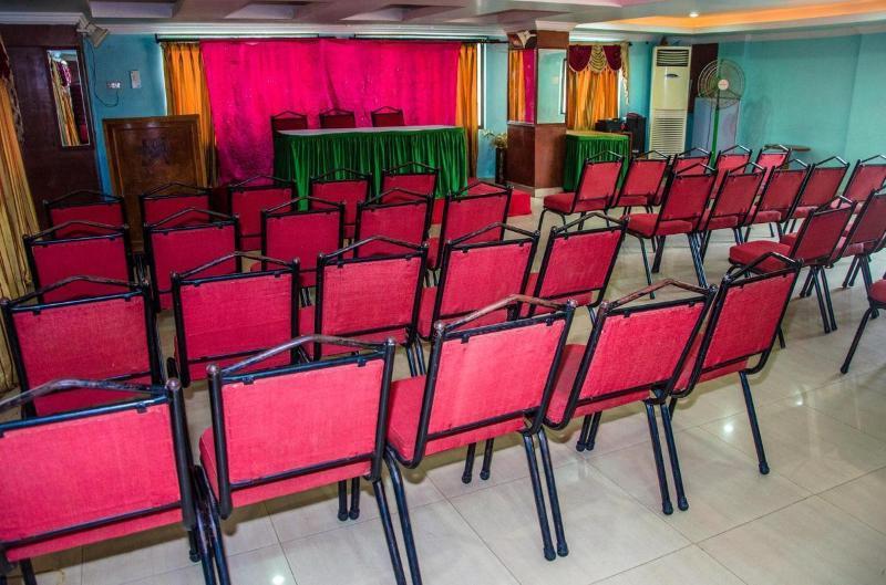 فندق أكشايا فيساخاباتنام المظهر الخارجي الصورة